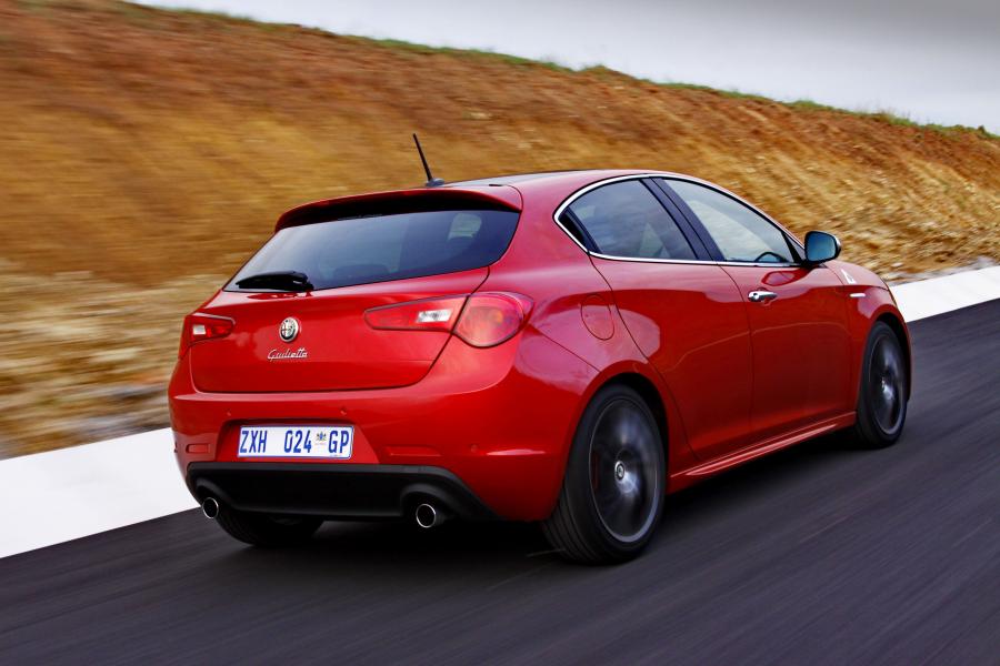  Alfa Romeo Giulietta Quadrifoglio Verde (940) 2011 года  (ZA) (фото 6 из 22)